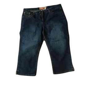 Women's Dark Wash Capri Jeans - Unbranded